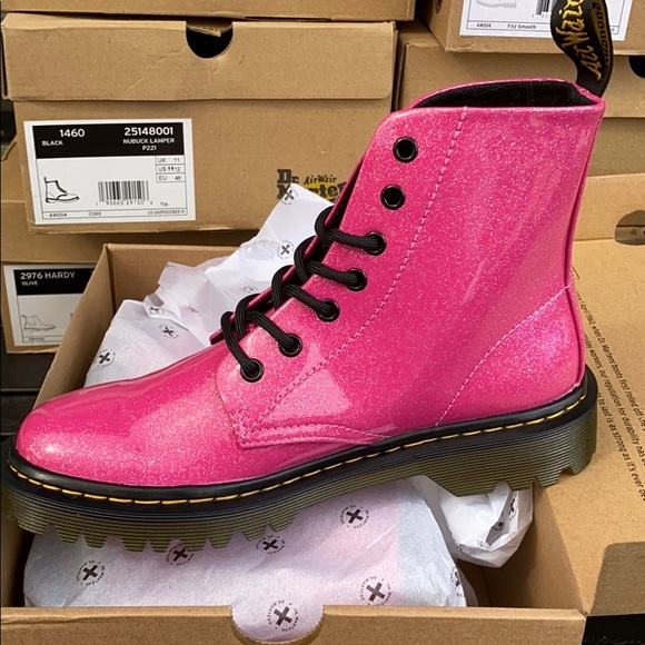 🔥 DR.MARTENS WOMENS LUANA COMBAT BOOT - PINK NWT - Picture 7 of 12